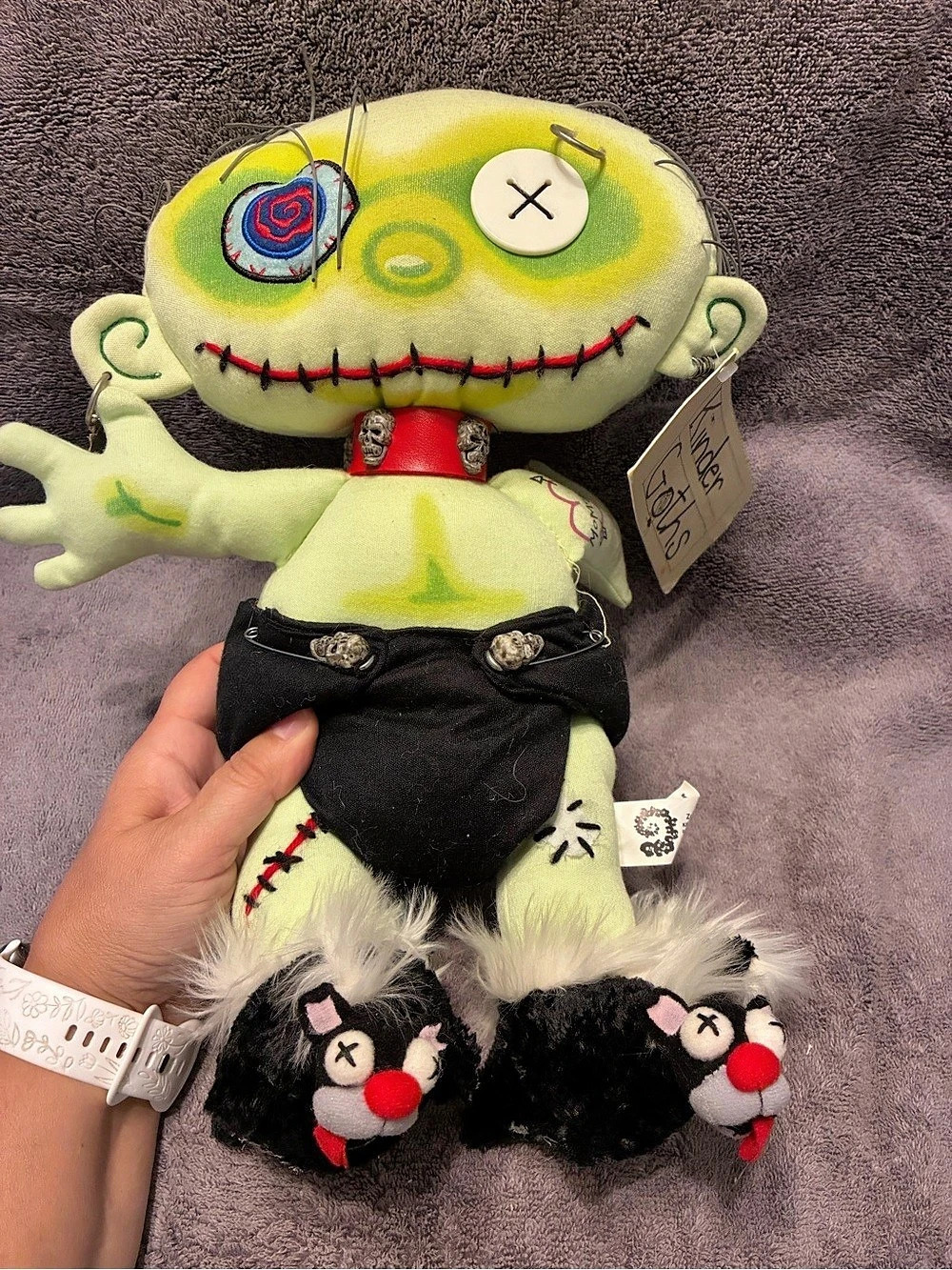 Kinder Goths Zero Plush Stuffed Animal Green & Black NWT
